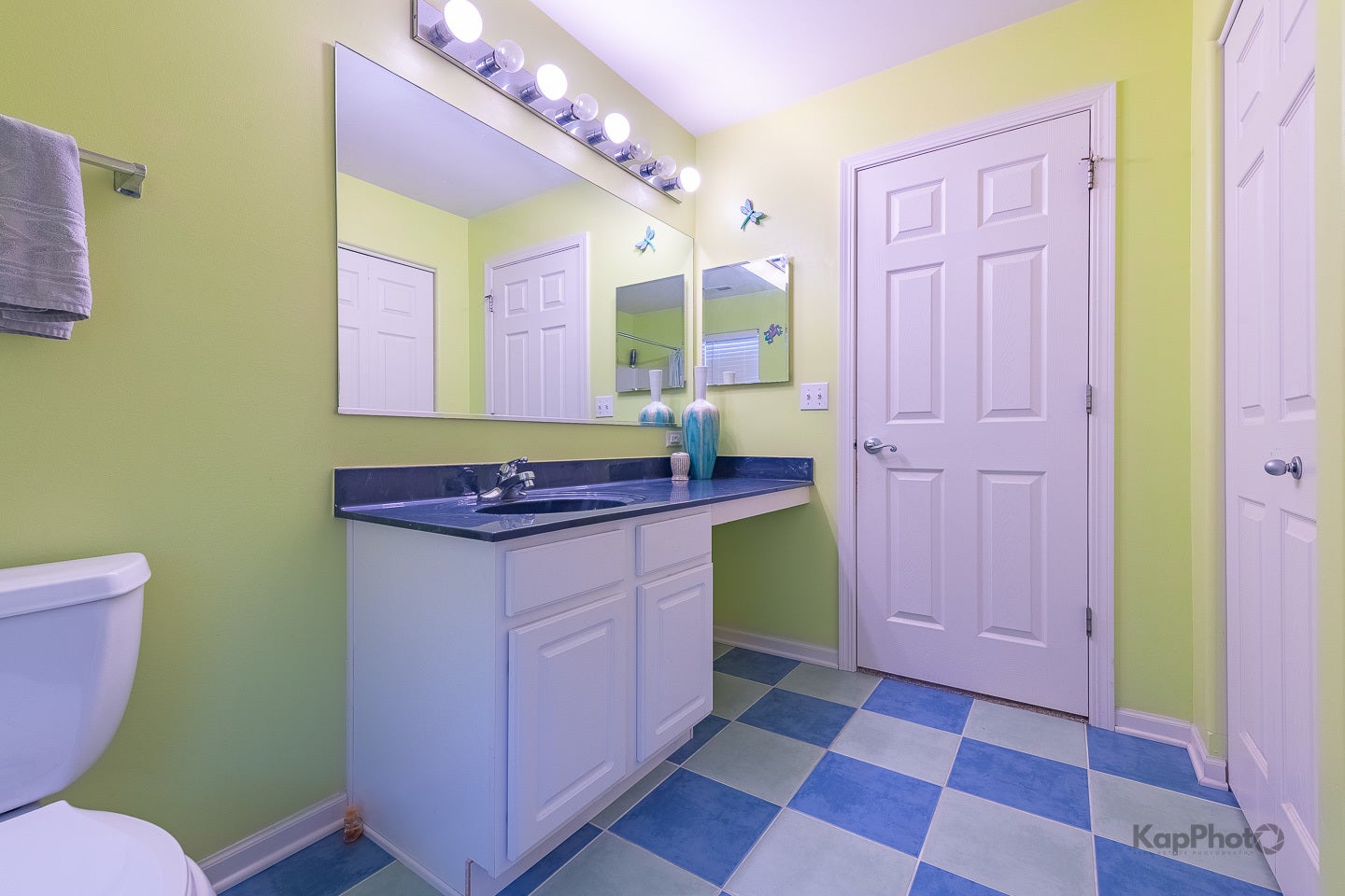 1512 Parkside Drive, Bolingbrook, IL 60490 1512 Parkside Drive, Bolingbrook, IL 60490