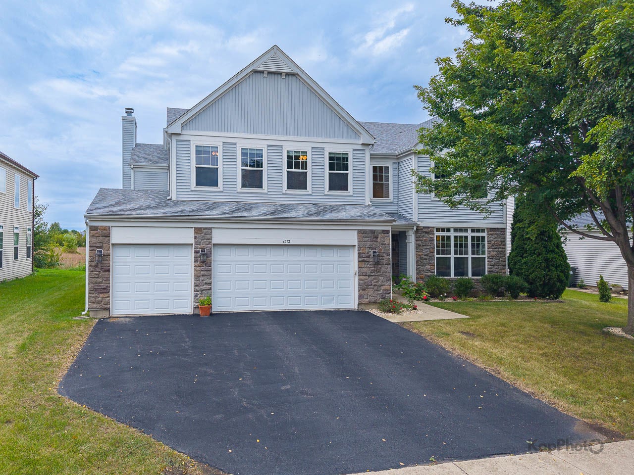 1512 Parkside Drive, Bolingbrook, IL 60490 1512 Parkside Drive, Bolingbrook, IL 60490