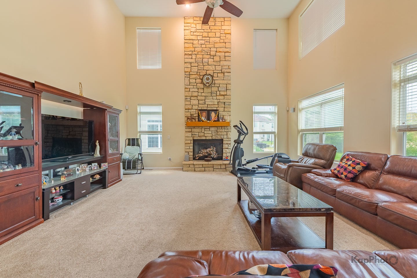 1512 Parkside Drive, Bolingbrook, IL 60490 1512 Parkside Drive, Bolingbrook, IL 60490