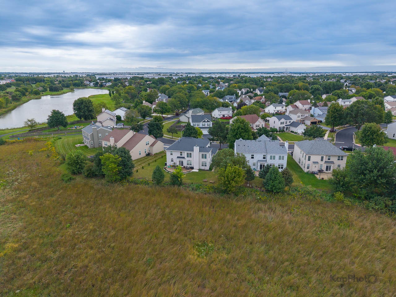 1512 Parkside Drive, Bolingbrook, IL 60490 1512 Parkside Drive, Bolingbrook, IL 60490