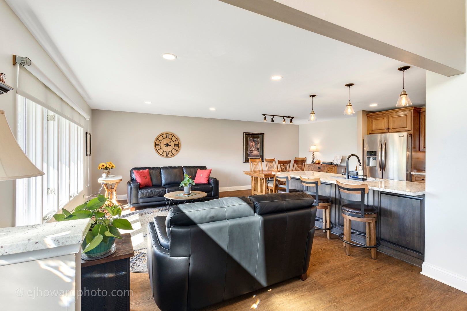 18249 Oregon Lane, Orland Park, IL 60467