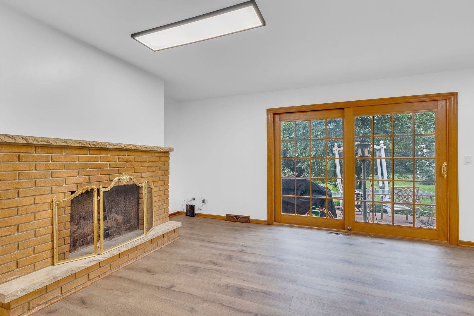 1177 Meadow Lane, Elgin, IL 60123 1177 Meadow Lane, Elgin, IL 60123
