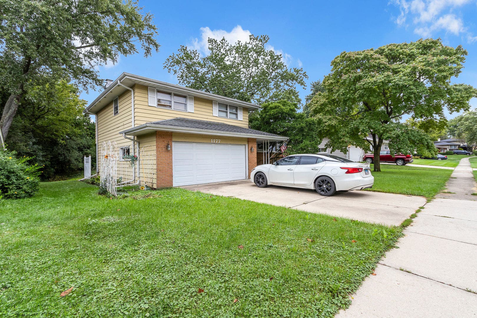 1177 Meadow Lane, Elgin, IL 60123 1177 Meadow Lane, Elgin, IL 60123