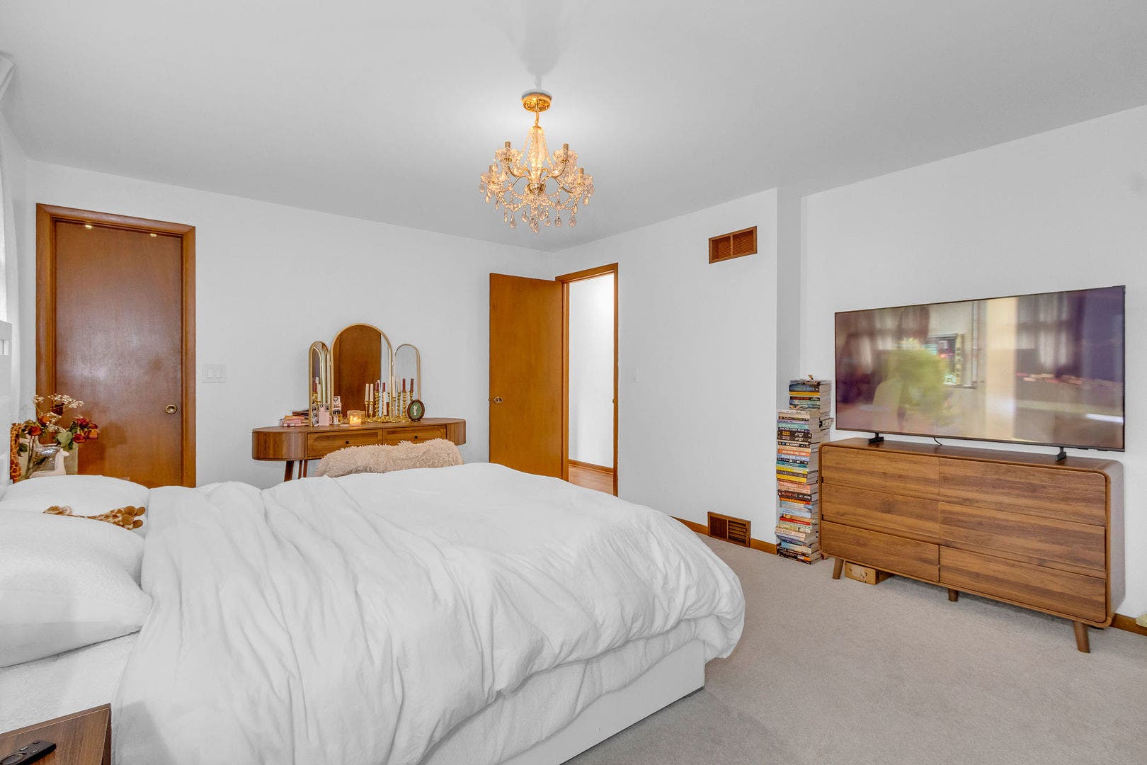 1177 Meadow Lane, Elgin, IL 60123 1177 Meadow Lane, Elgin, IL 60123