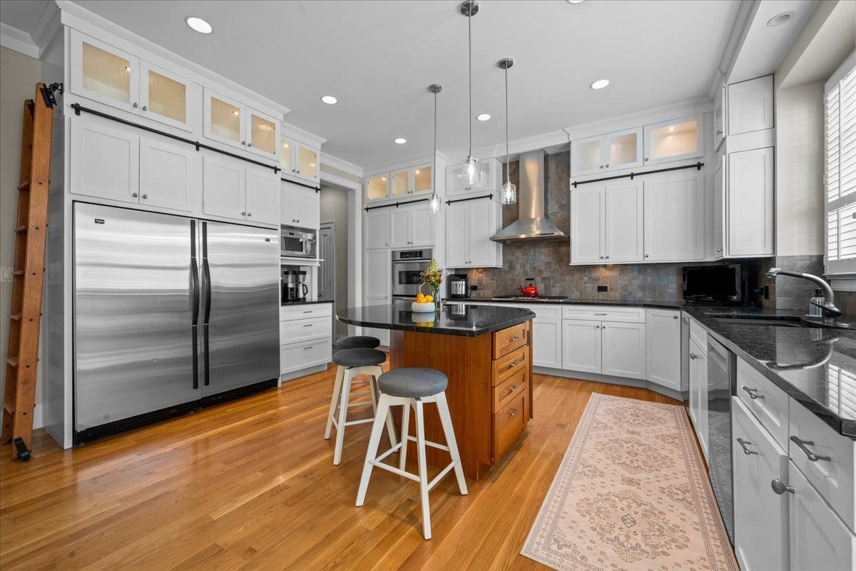 780 Prairie Road, Glencoe, IL 60022 780 Prairie Road, Glencoe, IL 60022