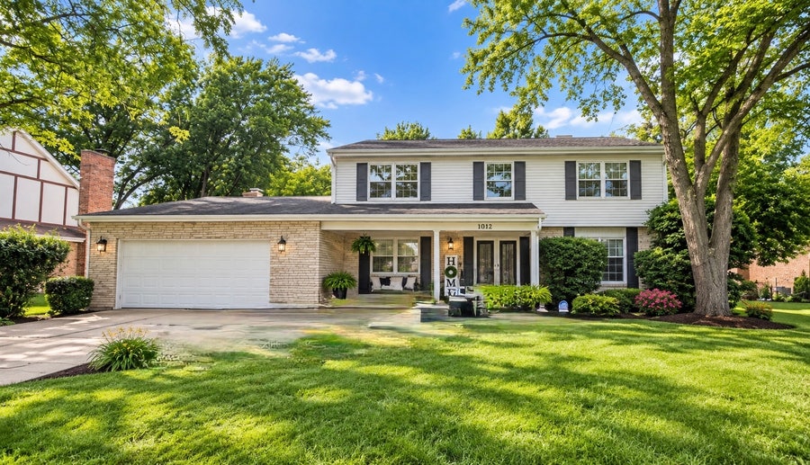 Property photo for 3037 Kathleen Lane, Flossmoor, IL