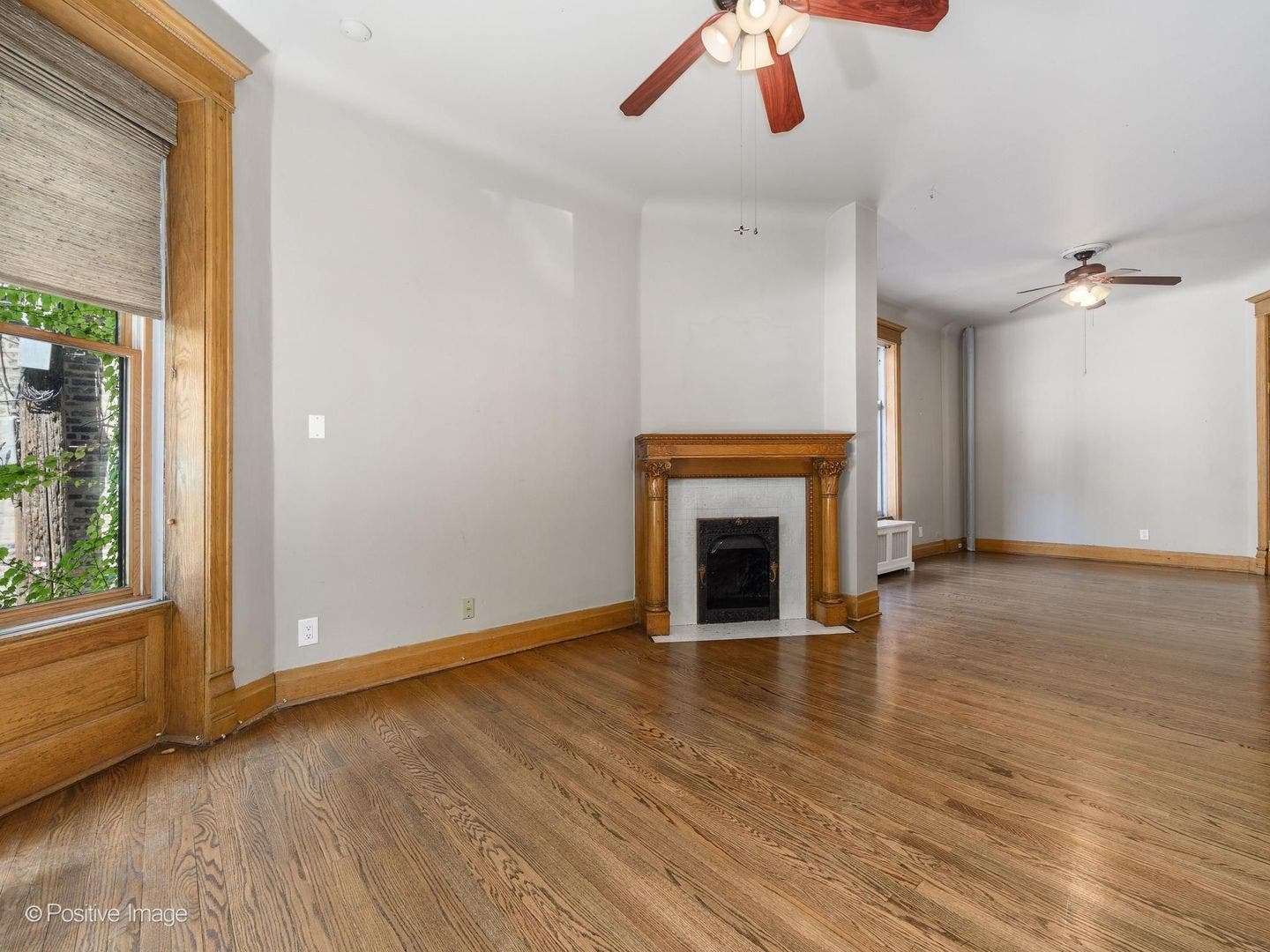 230 W Saint Paul Avenue, Chicago, IL 60614