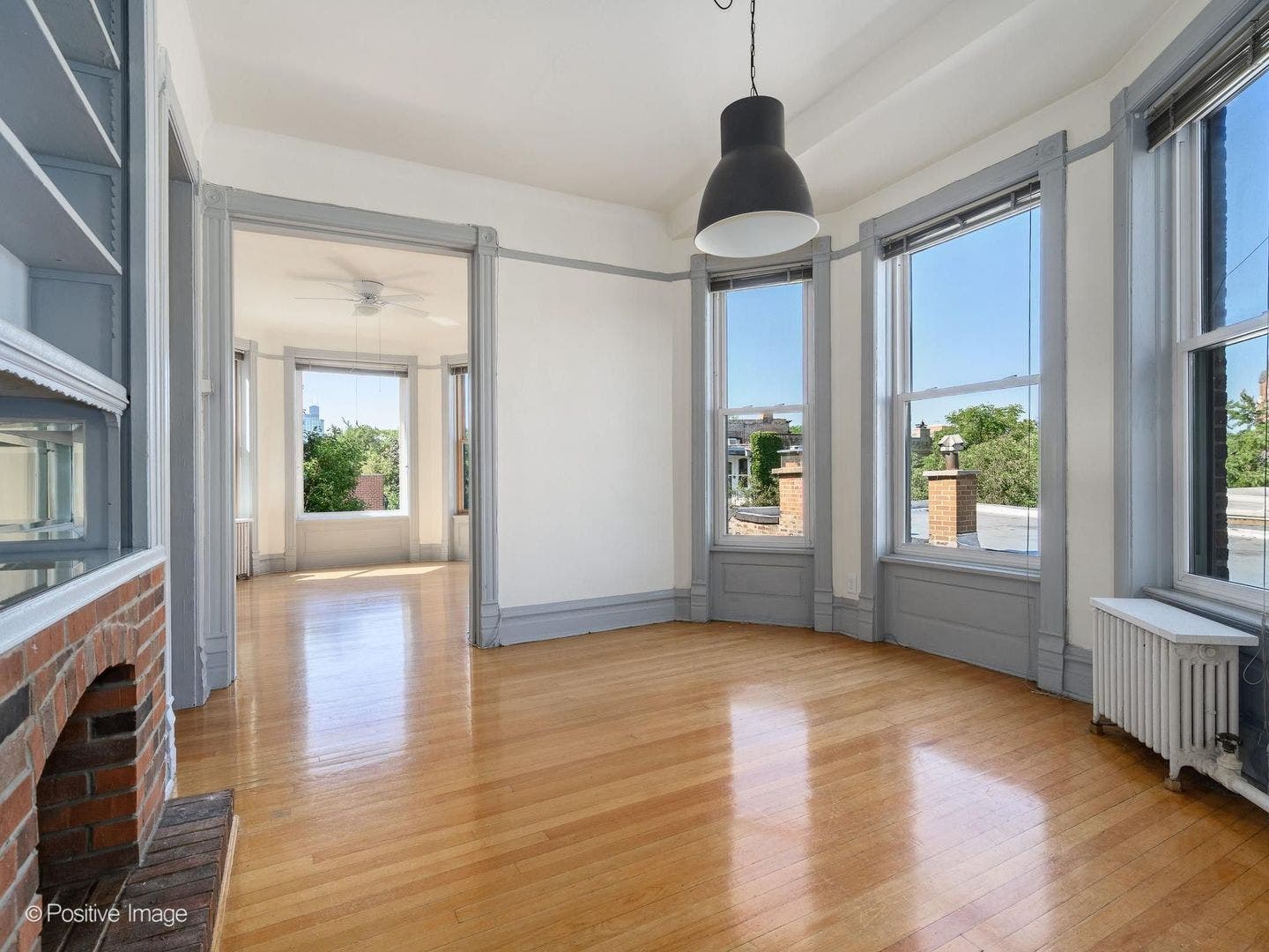 230 W Saint Paul Avenue, Chicago, IL 60614