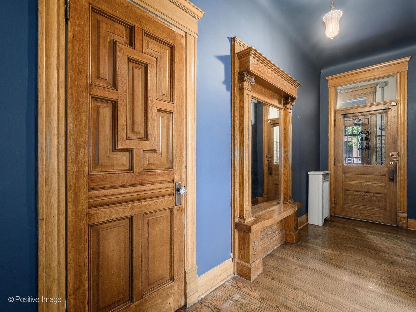 230 W Saint Paul Avenue, Chicago, IL 60614