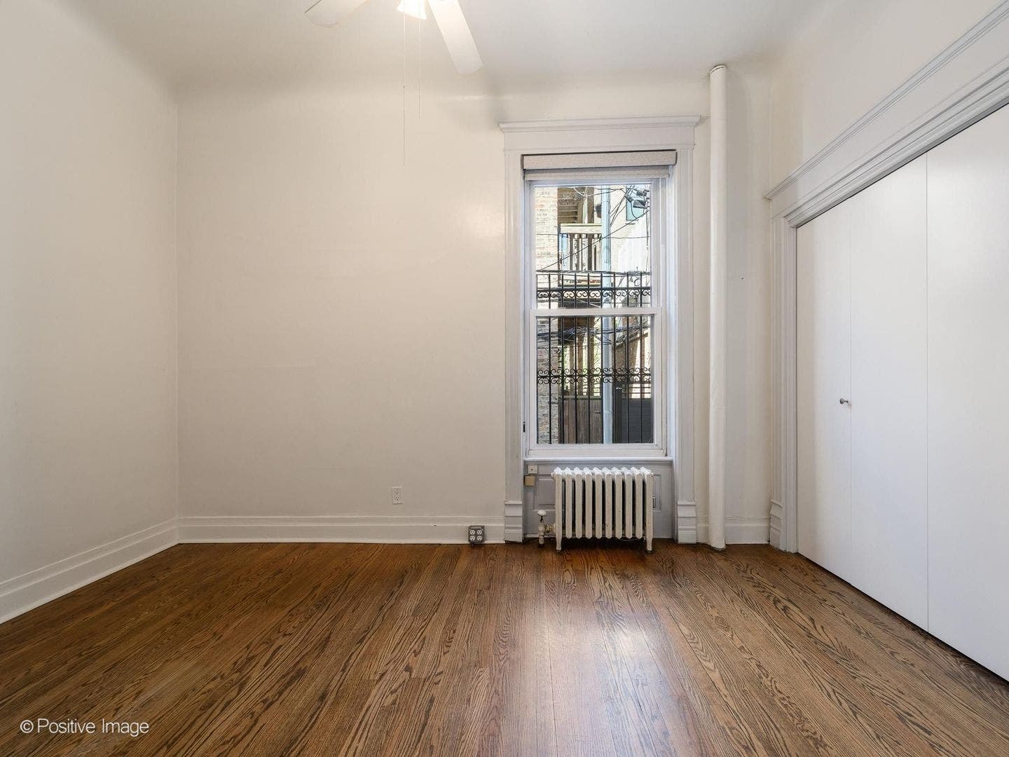 230 W Saint Paul Avenue, Chicago, IL 60614