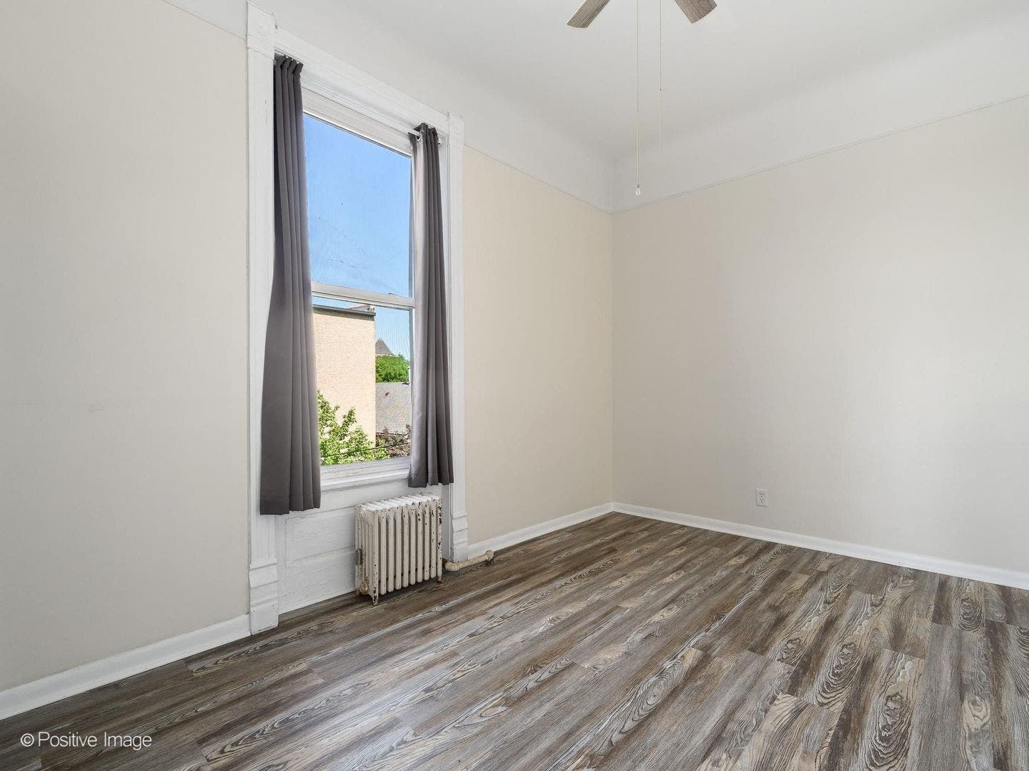 230 W Saint Paul Avenue, Chicago, IL 60614