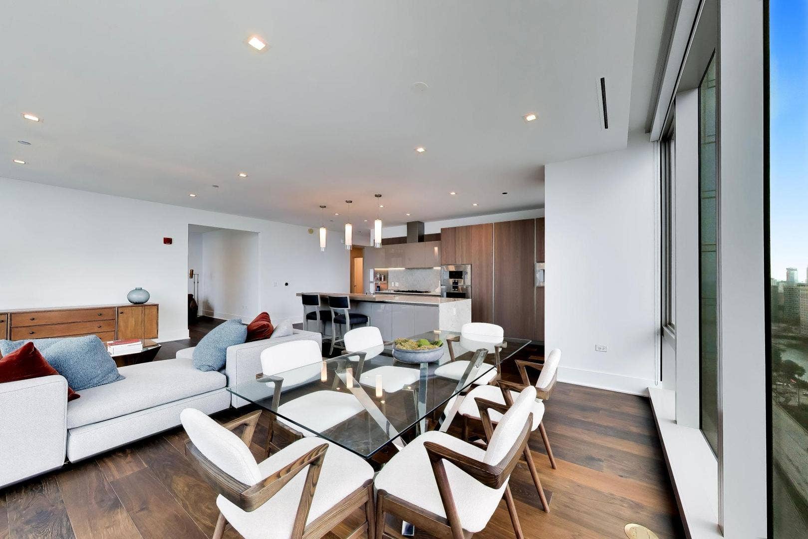 363 E Wacker Drive, #1908, Chicago, IL 60601