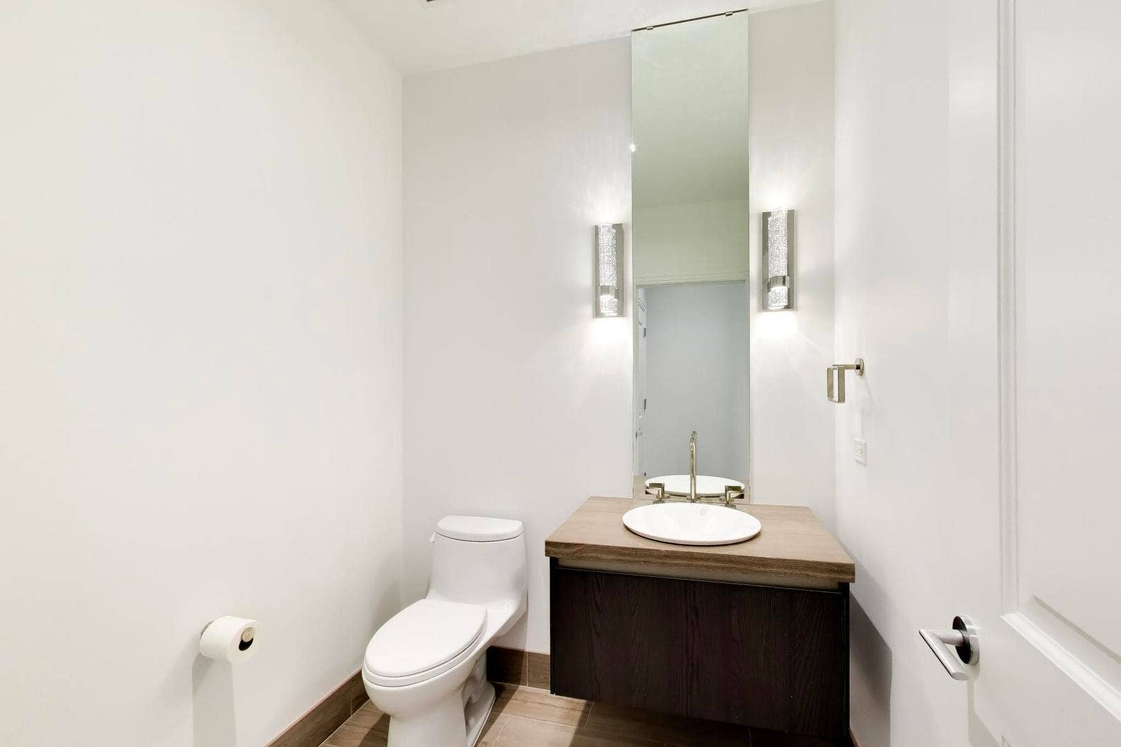 363 E Wacker Drive, #1908, Chicago, IL 60601