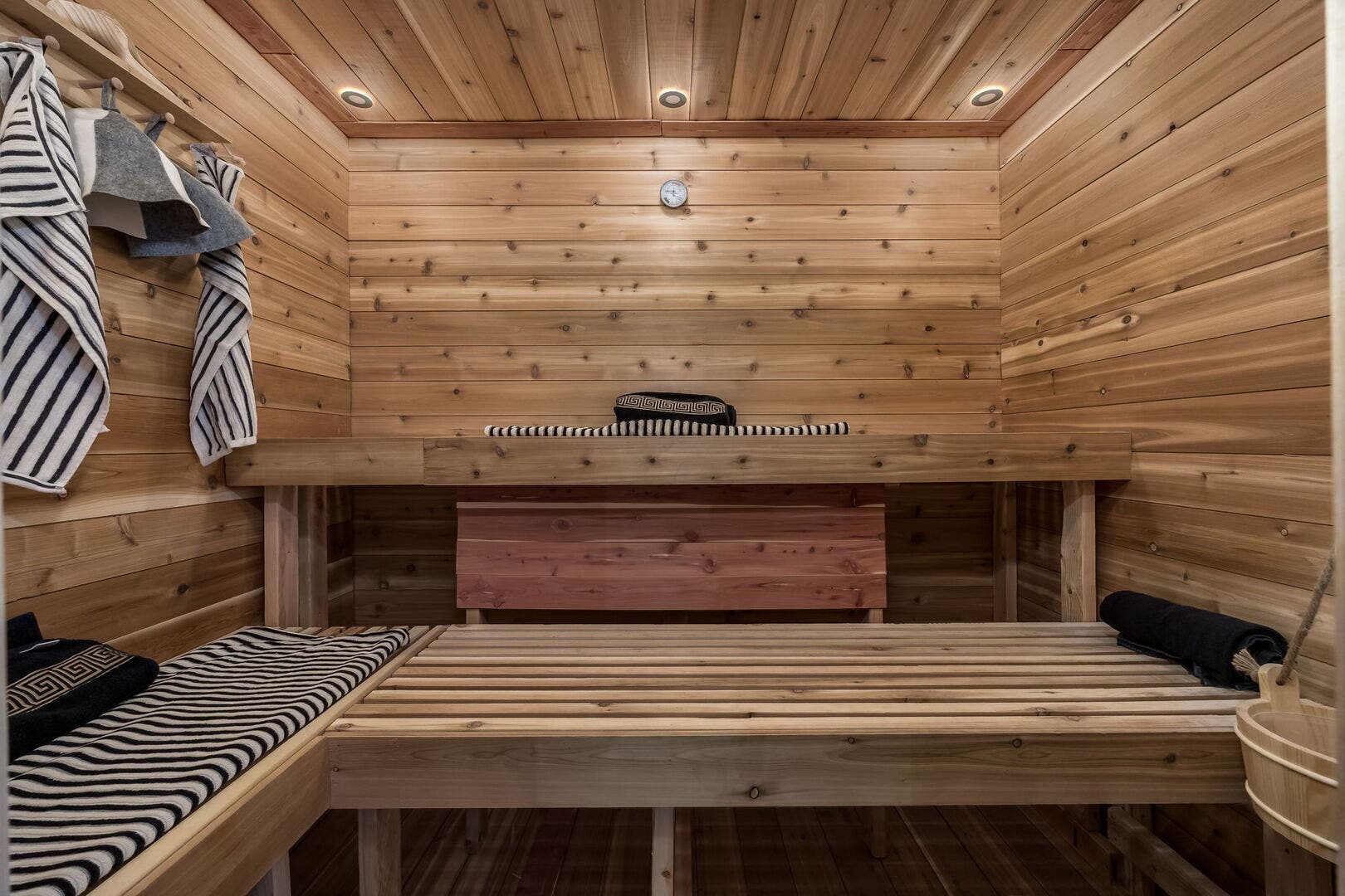 15000 W Oxford Lane, Manhattan, IL 60442 Basement Sauna