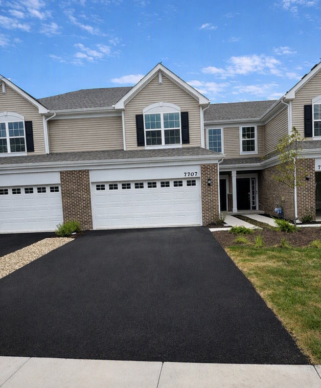 7707 Nightshade Lane, #7707, Joliet, IL 60431 7707 Nightshade Lane, #7707, Joliet, IL 60431