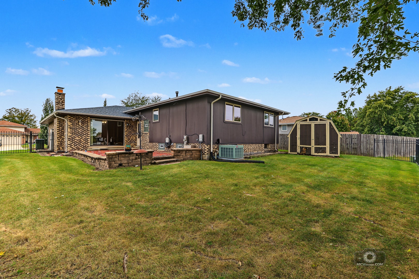 17325 Locust Avenue, Tinley Park, IL 60487 17325 Locust Avenue, Tinley Park, IL 60487