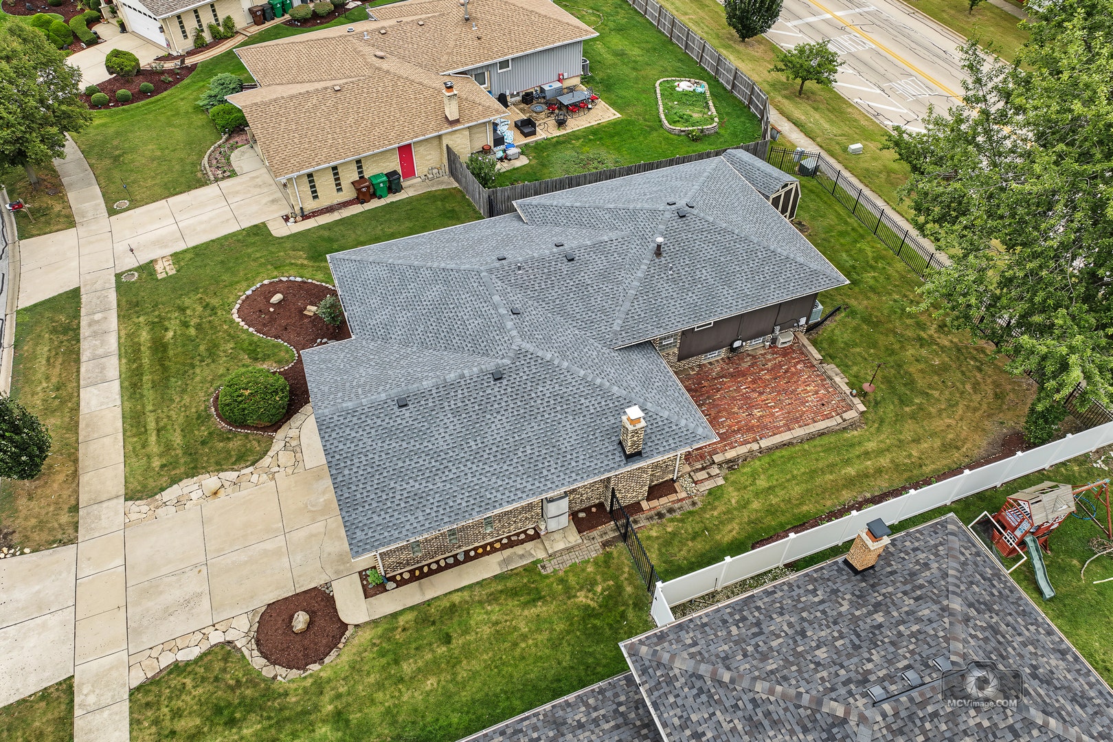 17325 Locust Avenue, Tinley Park, IL 60487 17325 Locust Avenue, Tinley Park, IL 60487