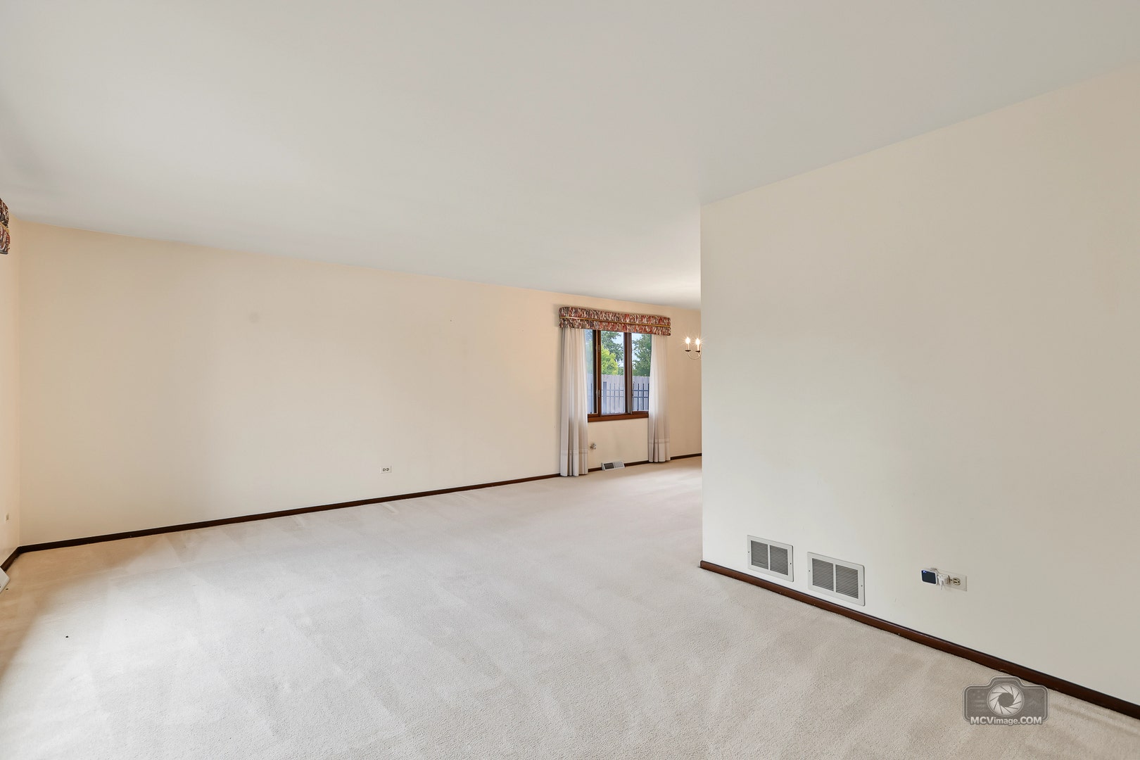 17325 Locust Avenue, Tinley Park, IL 60487 17325 Locust Avenue, Tinley Park, IL 60487