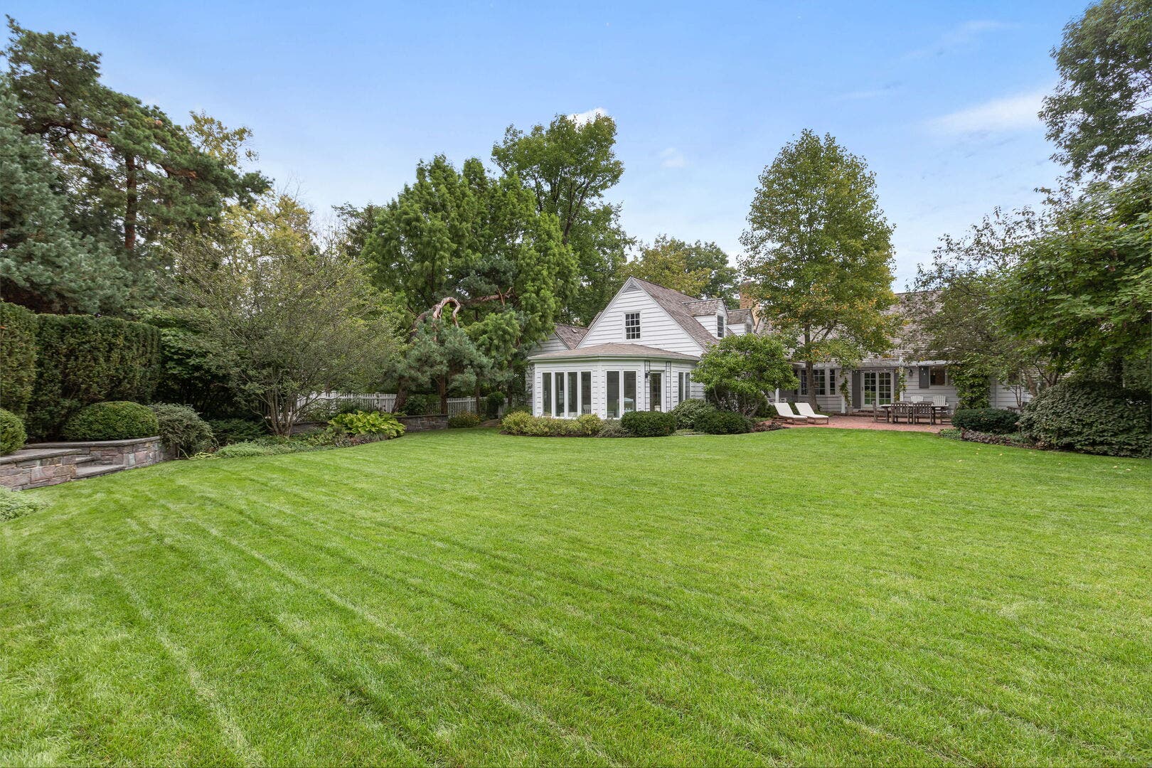 1070 Meadow Lane, Lake Forest, IL 60045