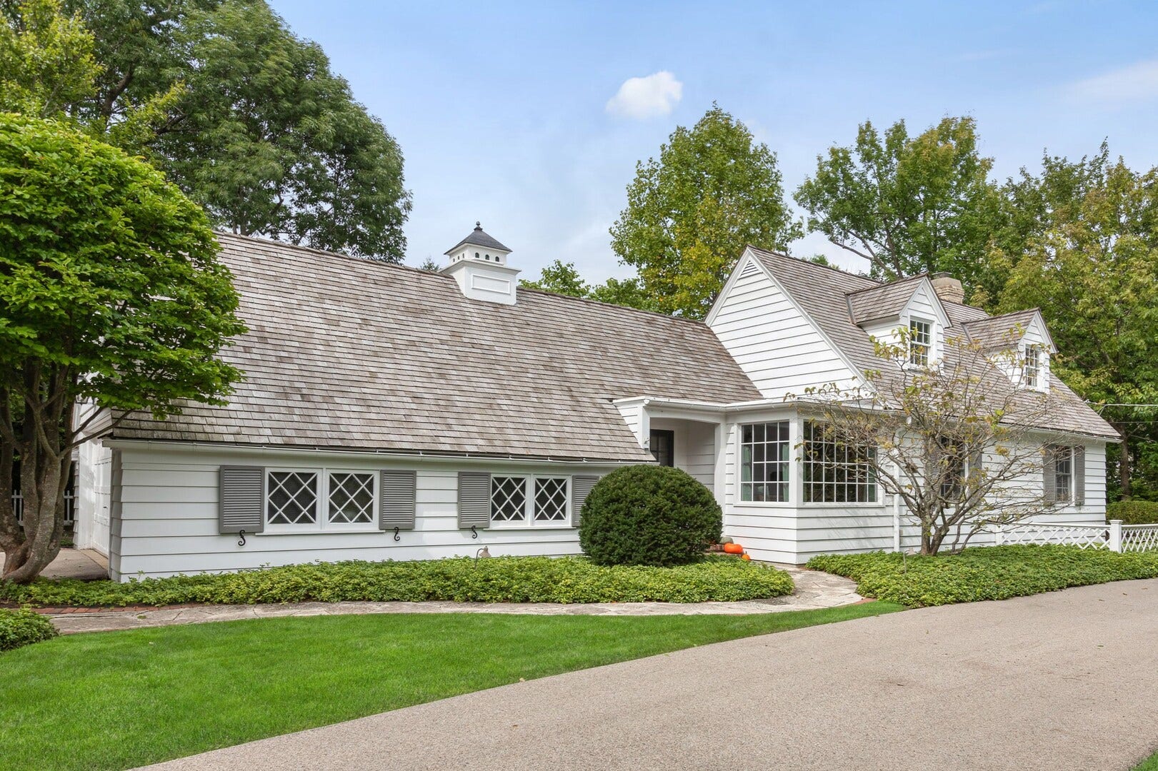 1070 Meadow Lane, Lake Forest, IL 60045