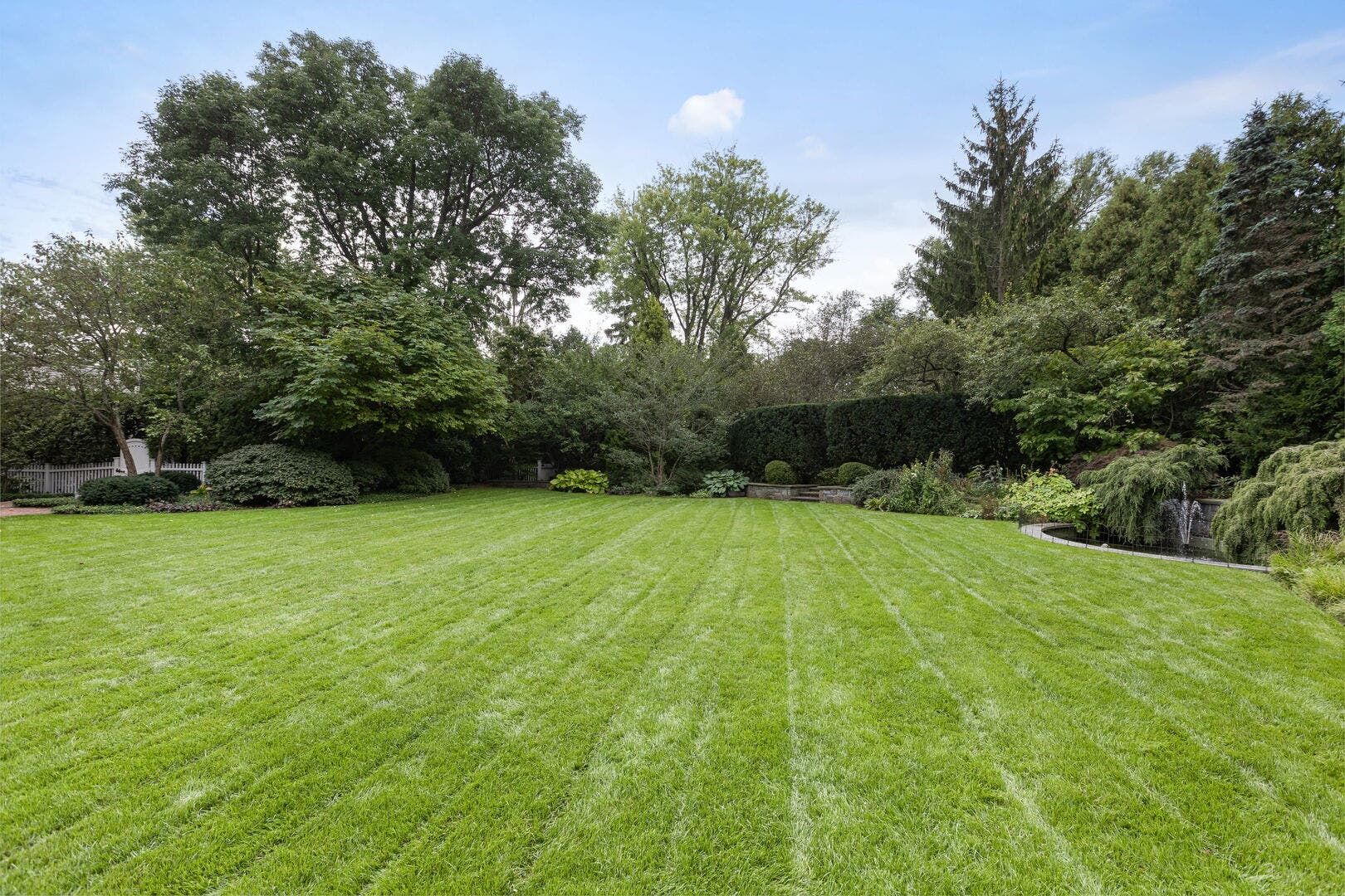 1070 Meadow Lane, Lake Forest, IL 60045