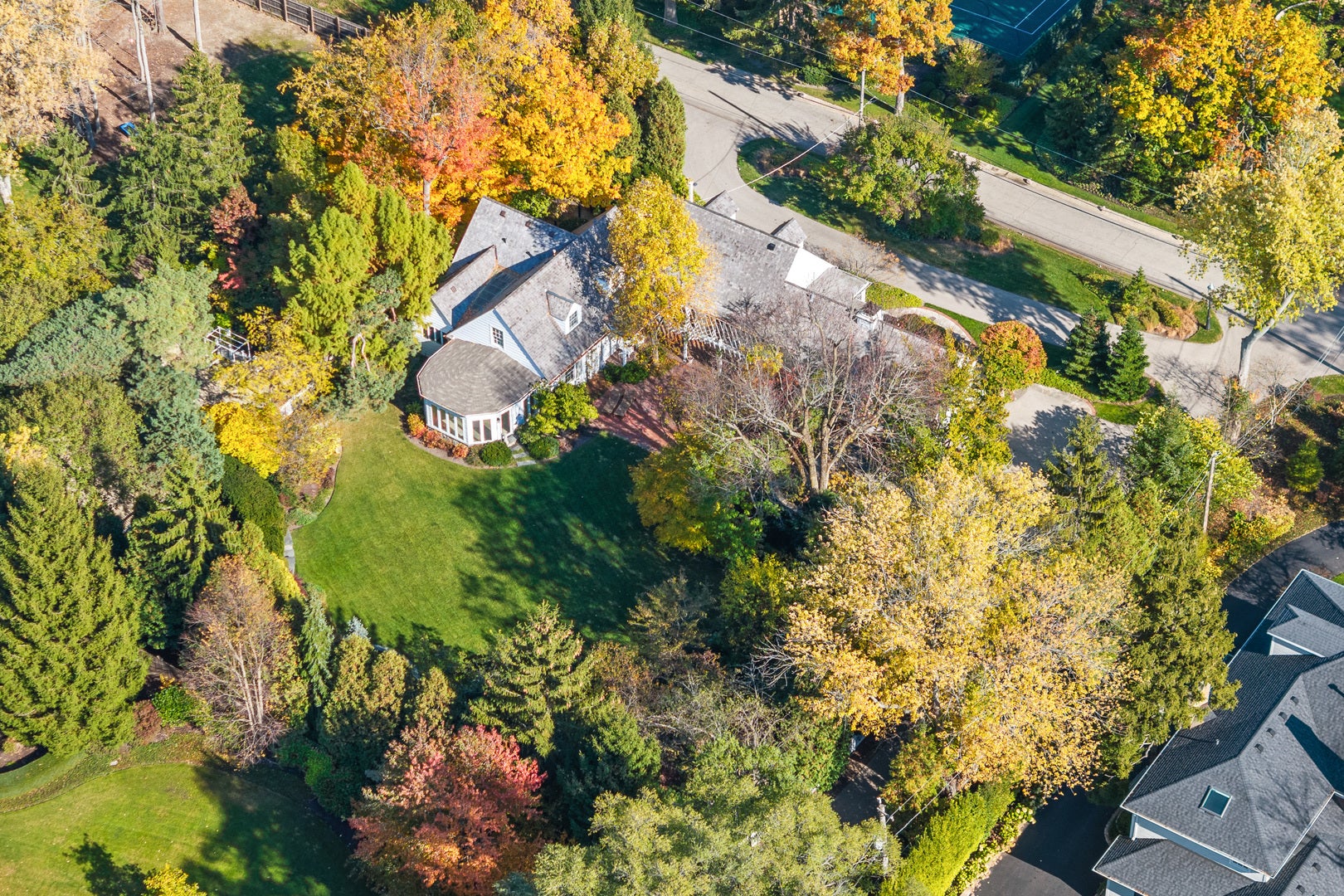 1070 Meadow Lane, Lake Forest, IL 60045