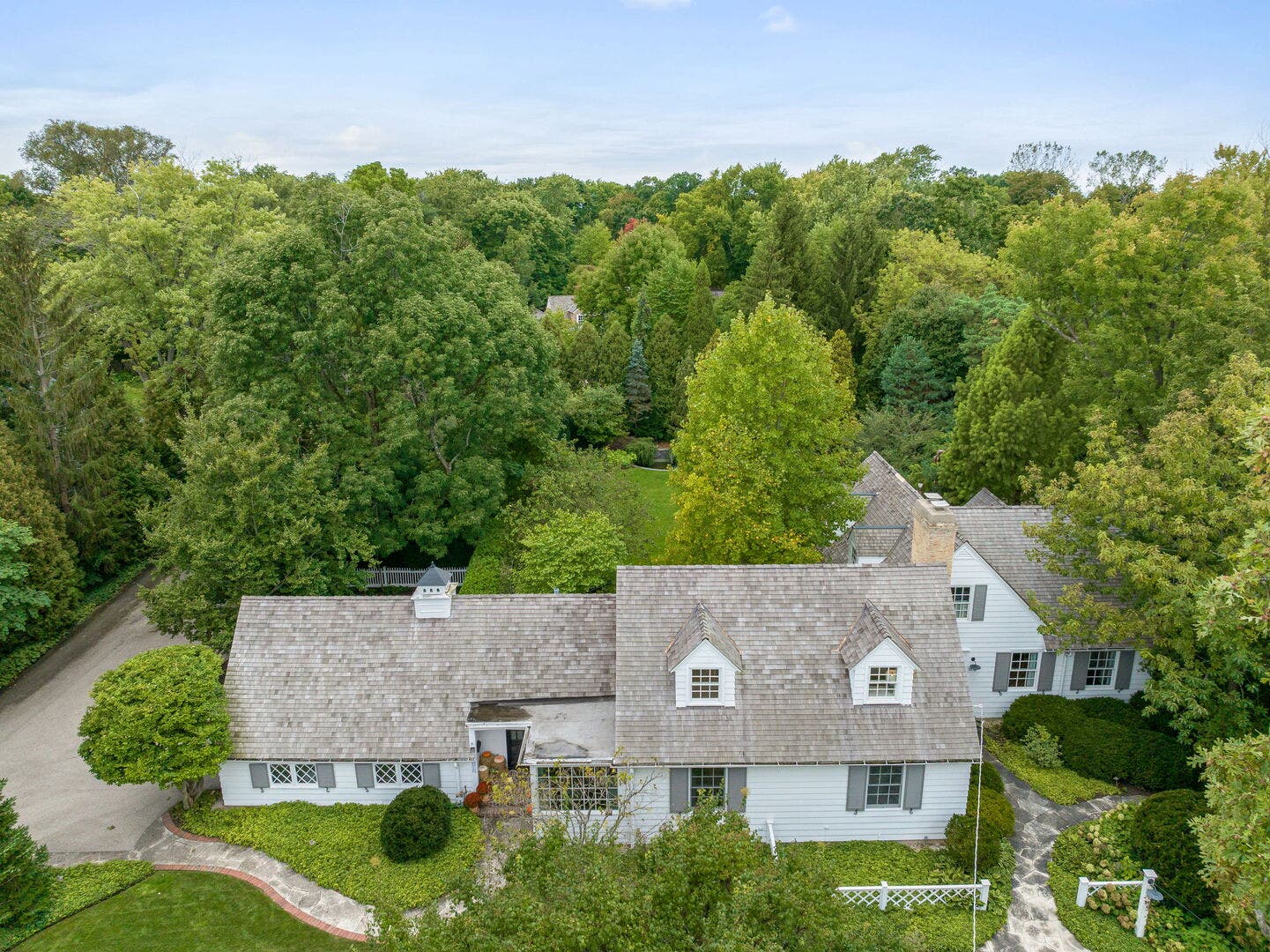 1070 Meadow Lane, Lake Forest, IL 60045