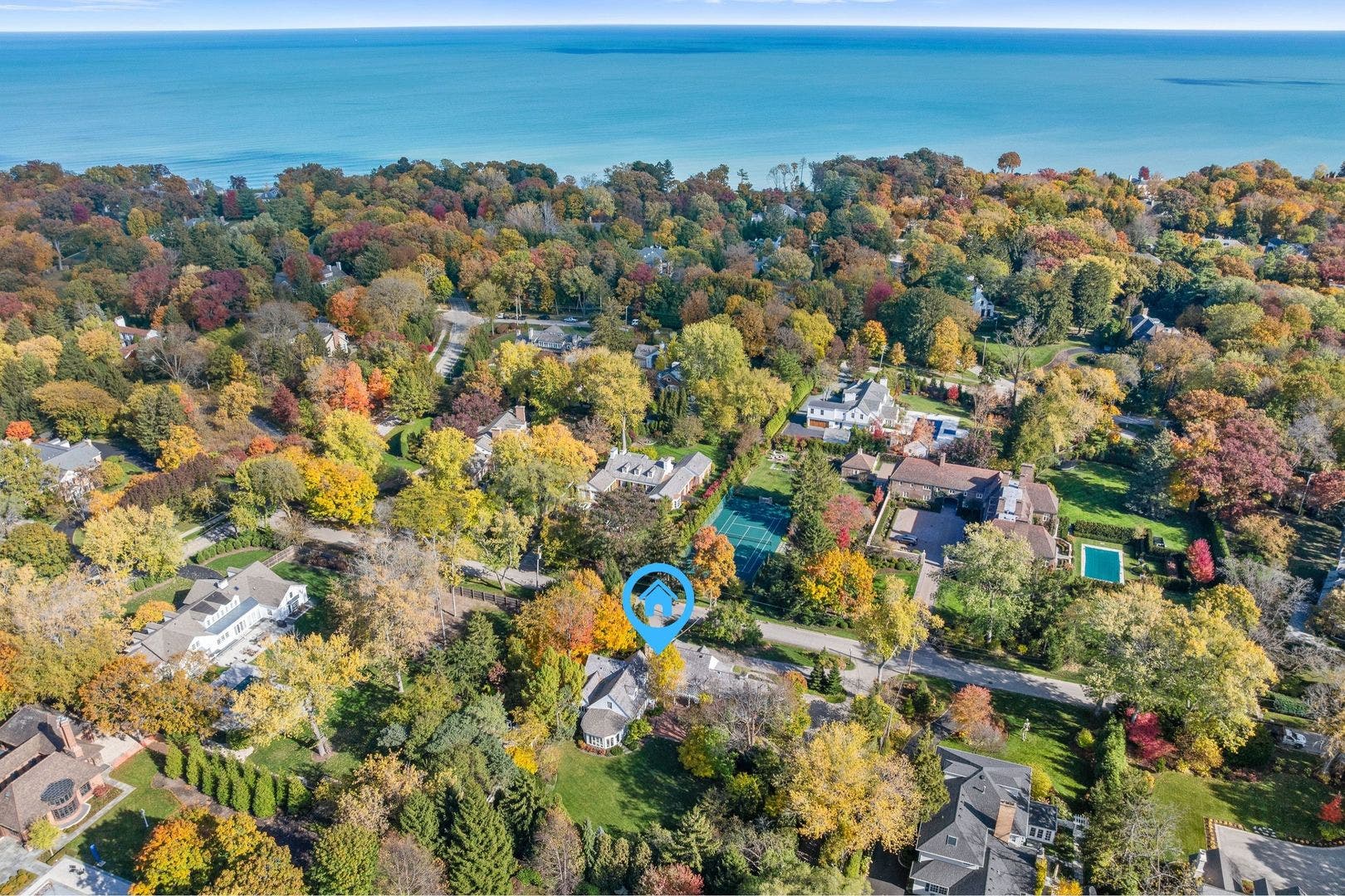 1070 Meadow Lane, Lake Forest, IL 60045