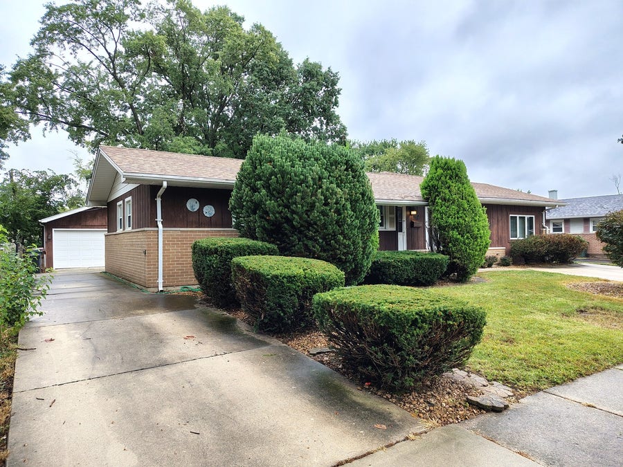 Property photo for 15017 Sunset Avenue, Oak Forest, IL