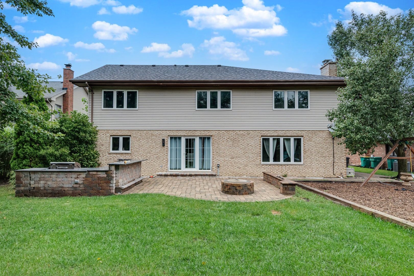 1124 Covington Drive, Lemont, IL 60439 1124 Covington Drive, Lemont, IL 60439