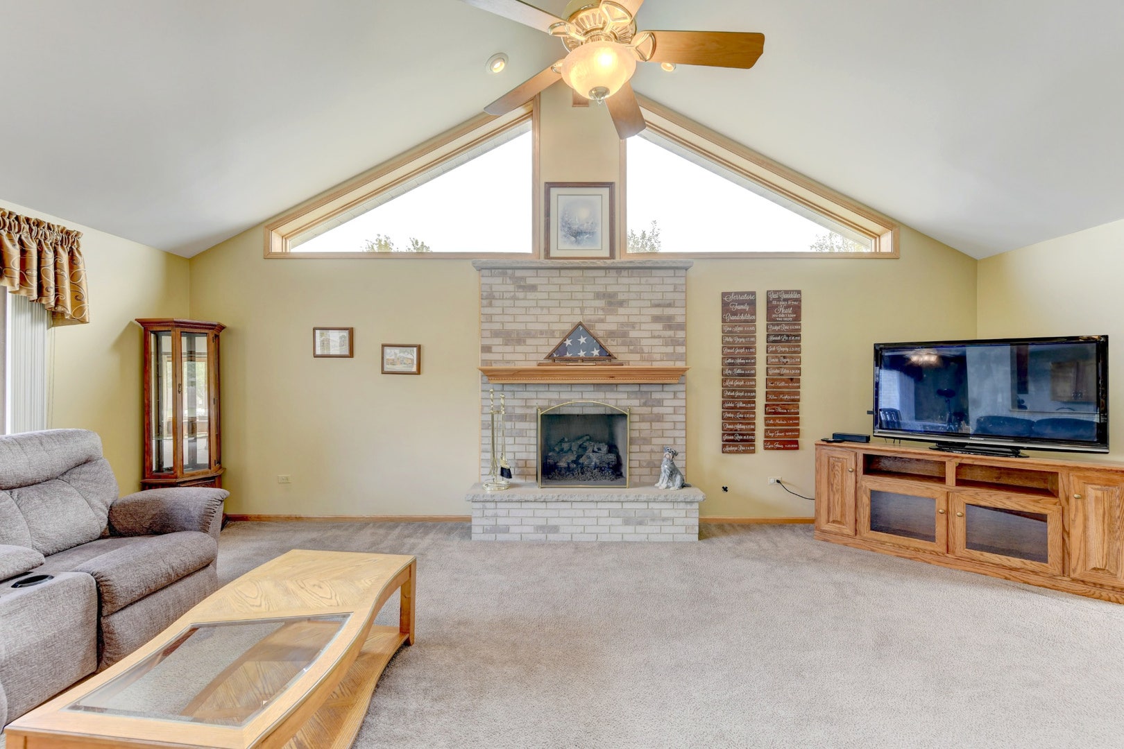 8600 Henke Drive, Tinley Park, IL 60487 8600 Henke Drive, Tinley Park, IL 60487