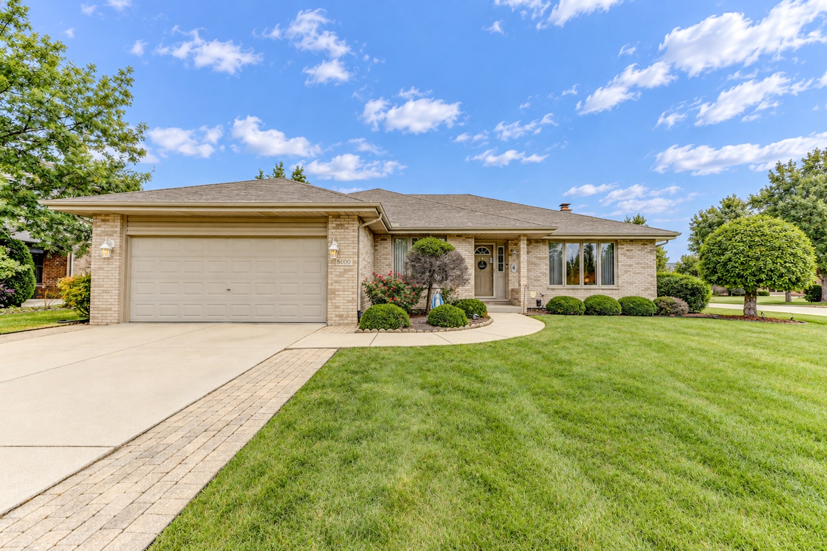 8600 Henke Drive, Tinley Park, IL 60487 8600 Henke Drive, Tinley Park, IL 60487