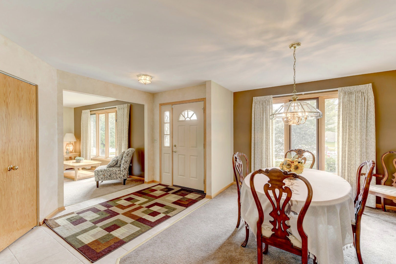 8600 Henke Drive, Tinley Park, IL 60487 8600 Henke Drive, Tinley Park, IL 60487