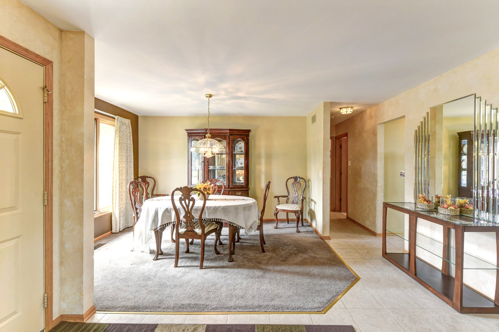 8600 Henke Drive, Tinley Park, IL 60487 8600 Henke Drive, Tinley Park, IL 60487