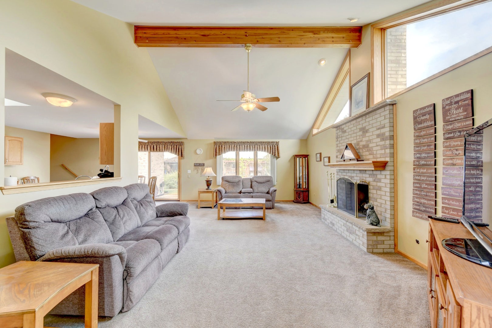 8600 Henke Drive, Tinley Park, IL 60487 8600 Henke Drive, Tinley Park, IL 60487