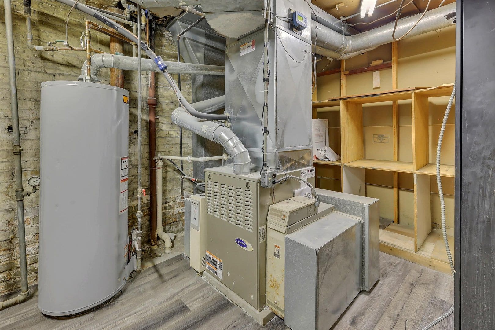 1034 N La Salle Drive, Chicago, IL 60610 1034 N La Salle Drive, Chicago, IL 60610