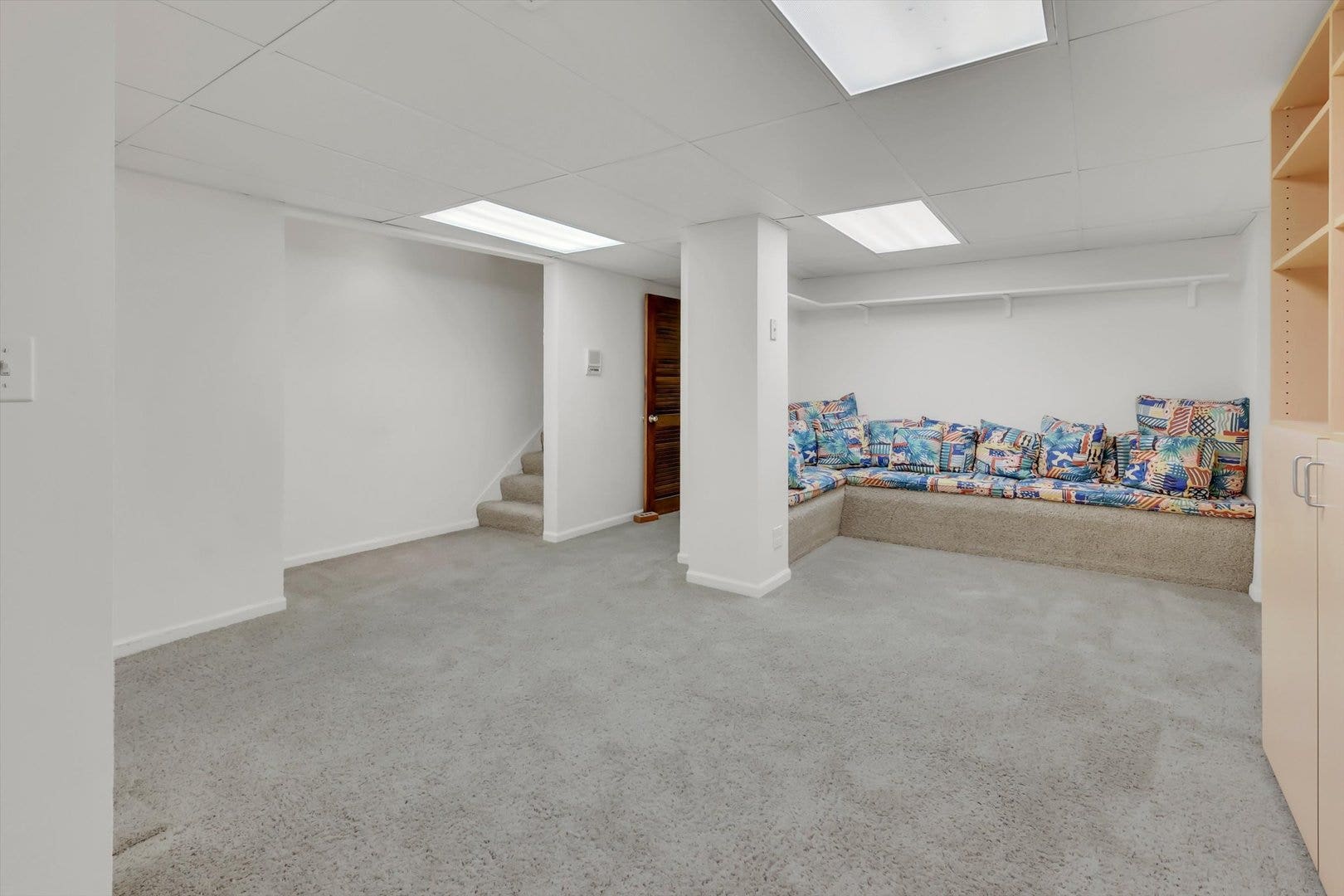 1034 N La Salle Drive, Chicago, IL 60610 1034 N La Salle Drive, Chicago, IL 60610