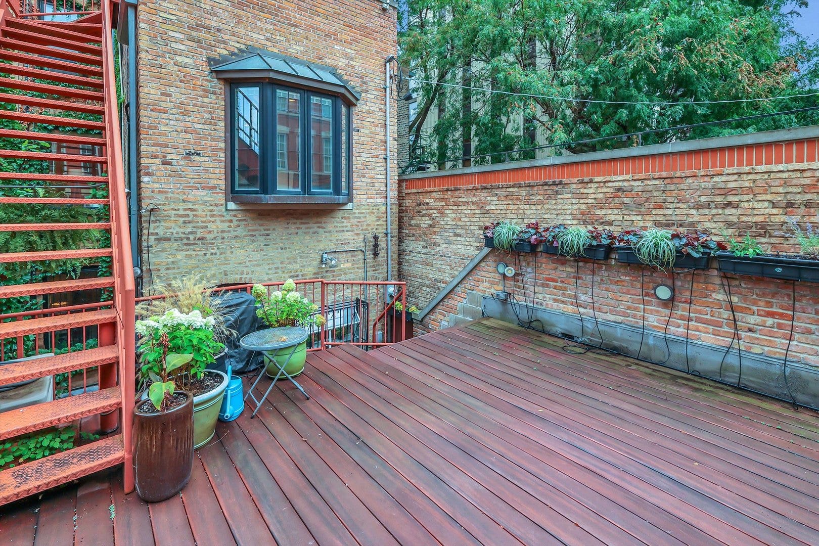 1034 N La Salle Drive, Chicago, IL 60610 1034 N La Salle Drive, Chicago, IL 60610