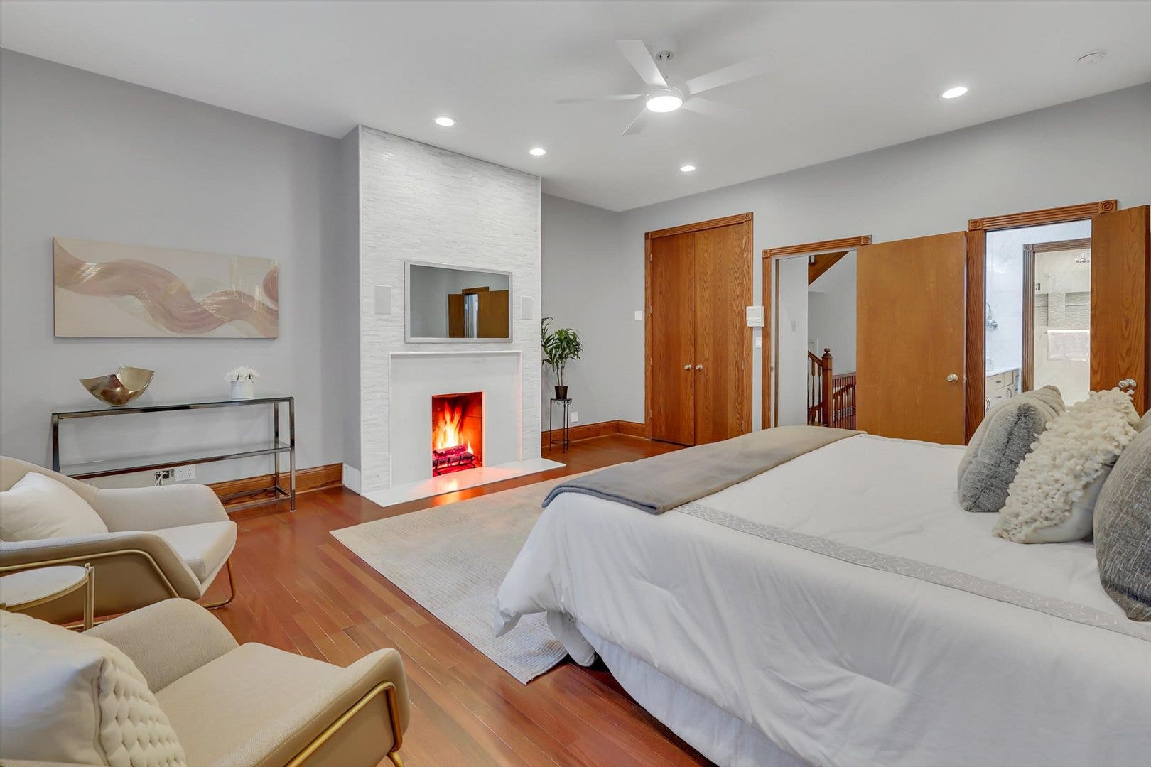 1034 N La Salle Drive, Chicago, IL 60610 1034 N La Salle Drive, Chicago, IL 60610