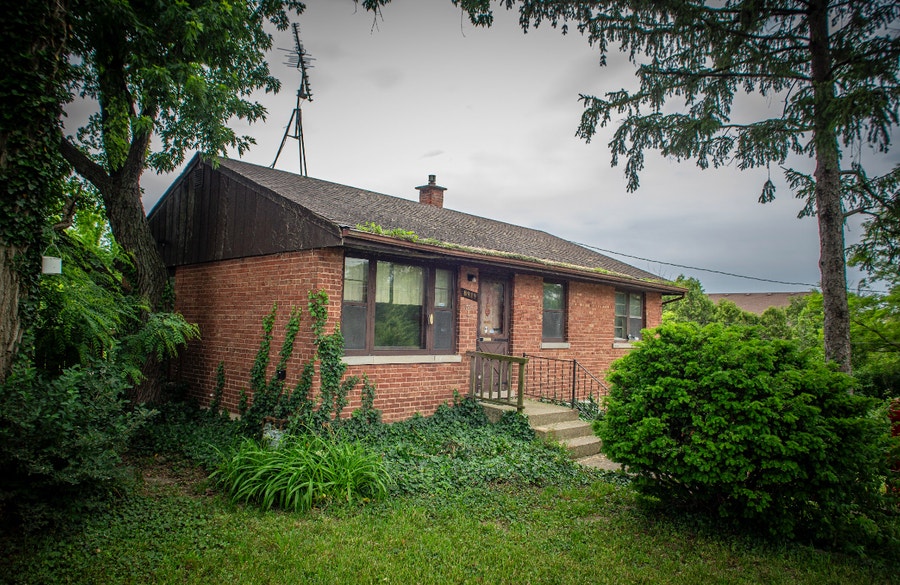 Property photo for 8919 W 95th Street, Palos Hills, IL