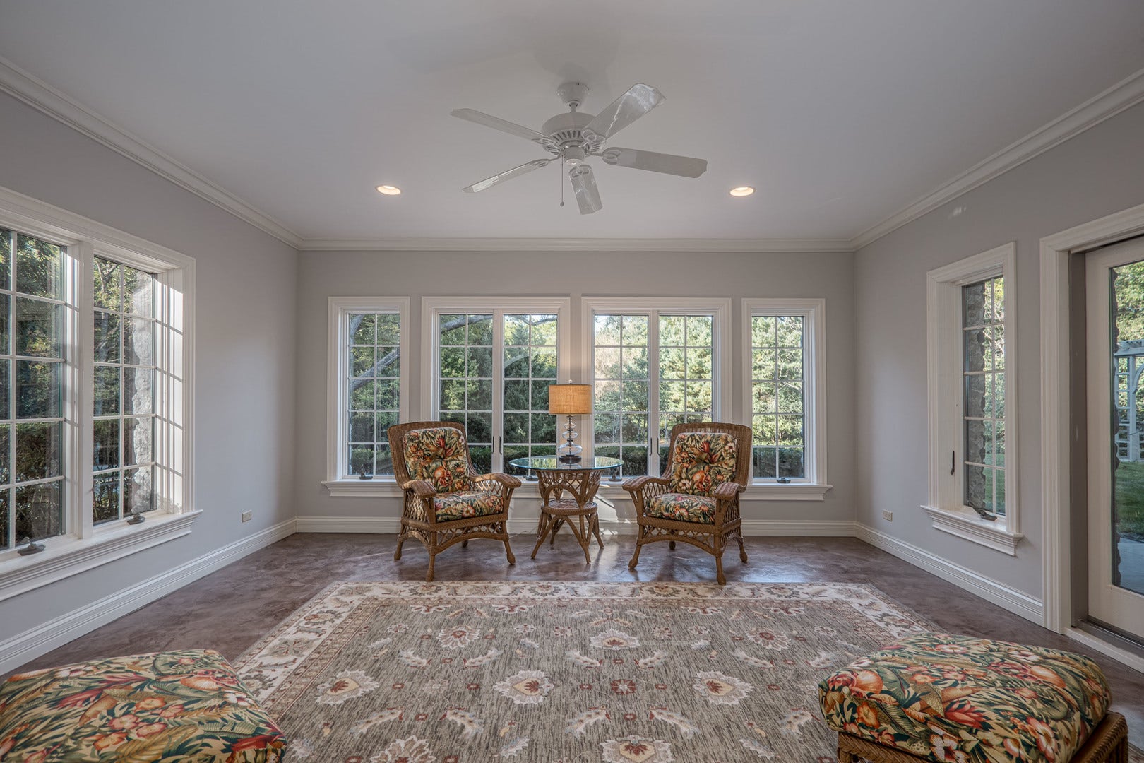 38w301 Burr Road Lane, St. Charles, IL 60175