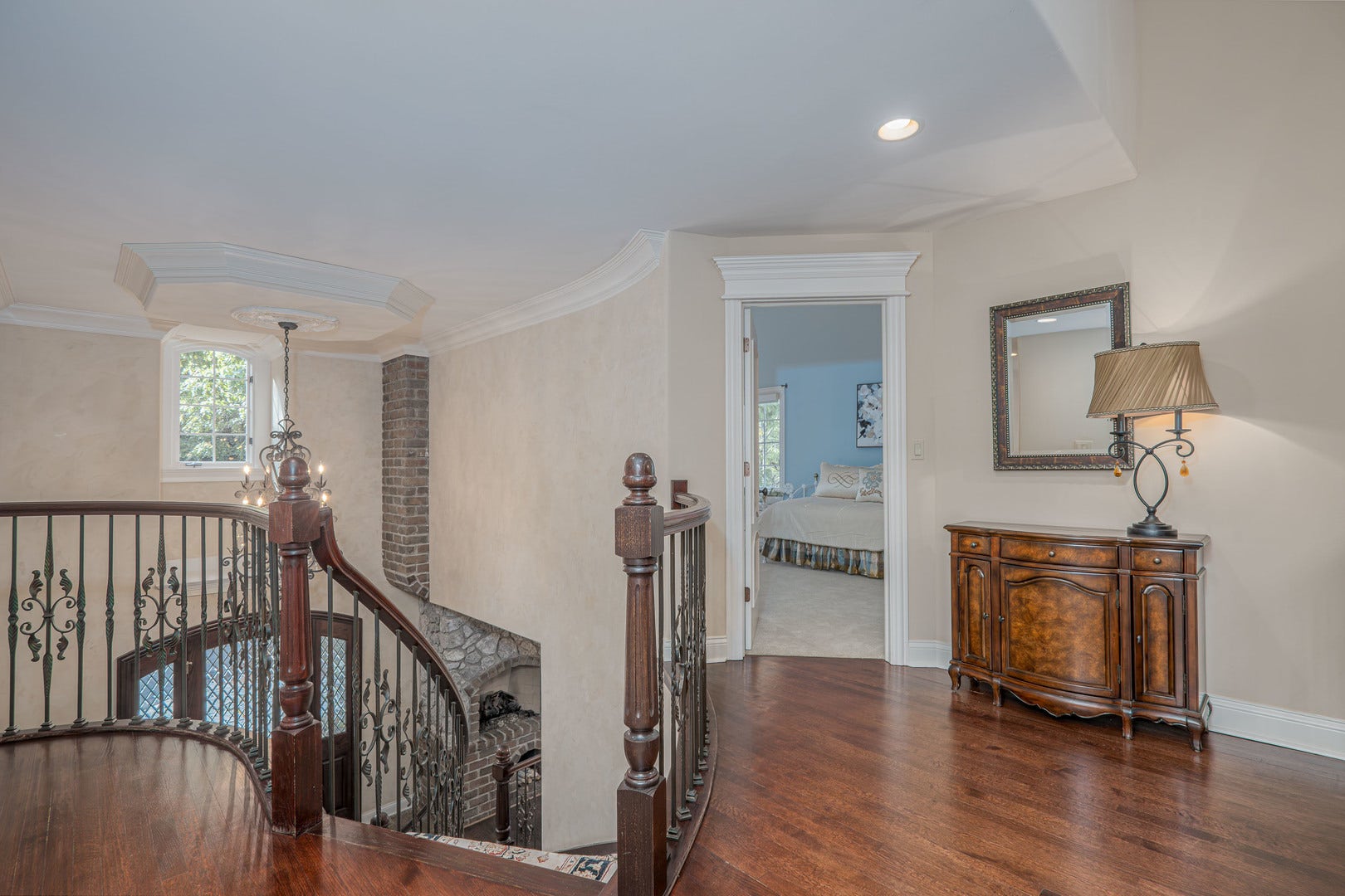 38w301 Burr Road Lane, St. Charles, IL 60175