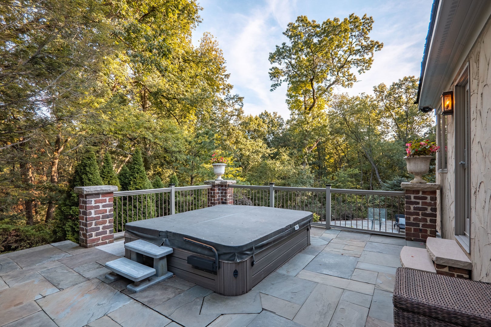 38w301 Burr Road Lane, St. Charles, IL 60175
