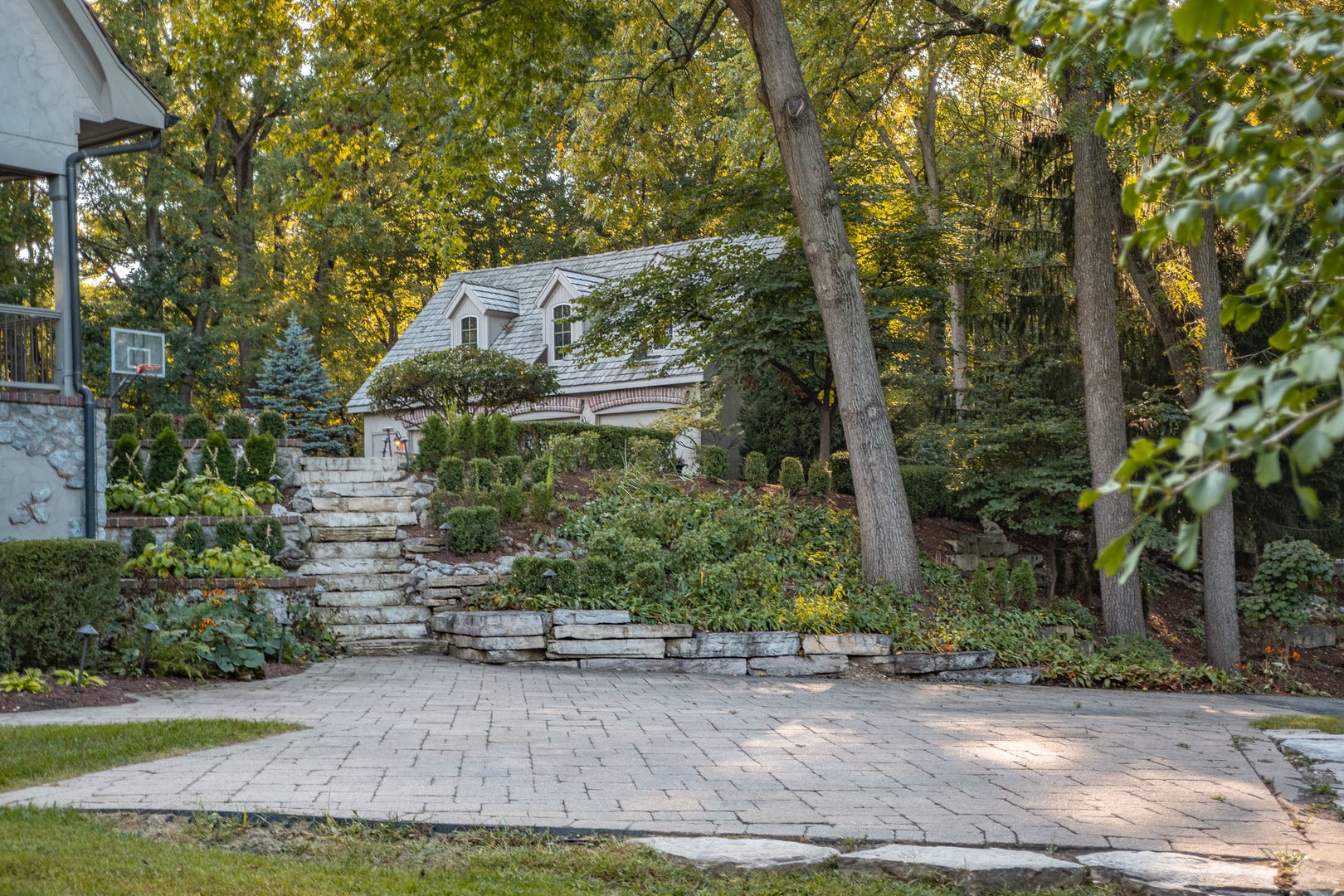 38w301 Burr Road Lane, St. Charles, IL 60175