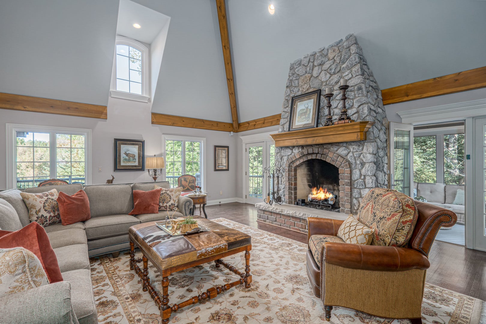 38w301 Burr Road Lane, St. Charles, IL 60175