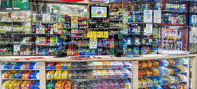 1224 W 59th Street, Chicago, IL 60636 Checkout & tobacco
