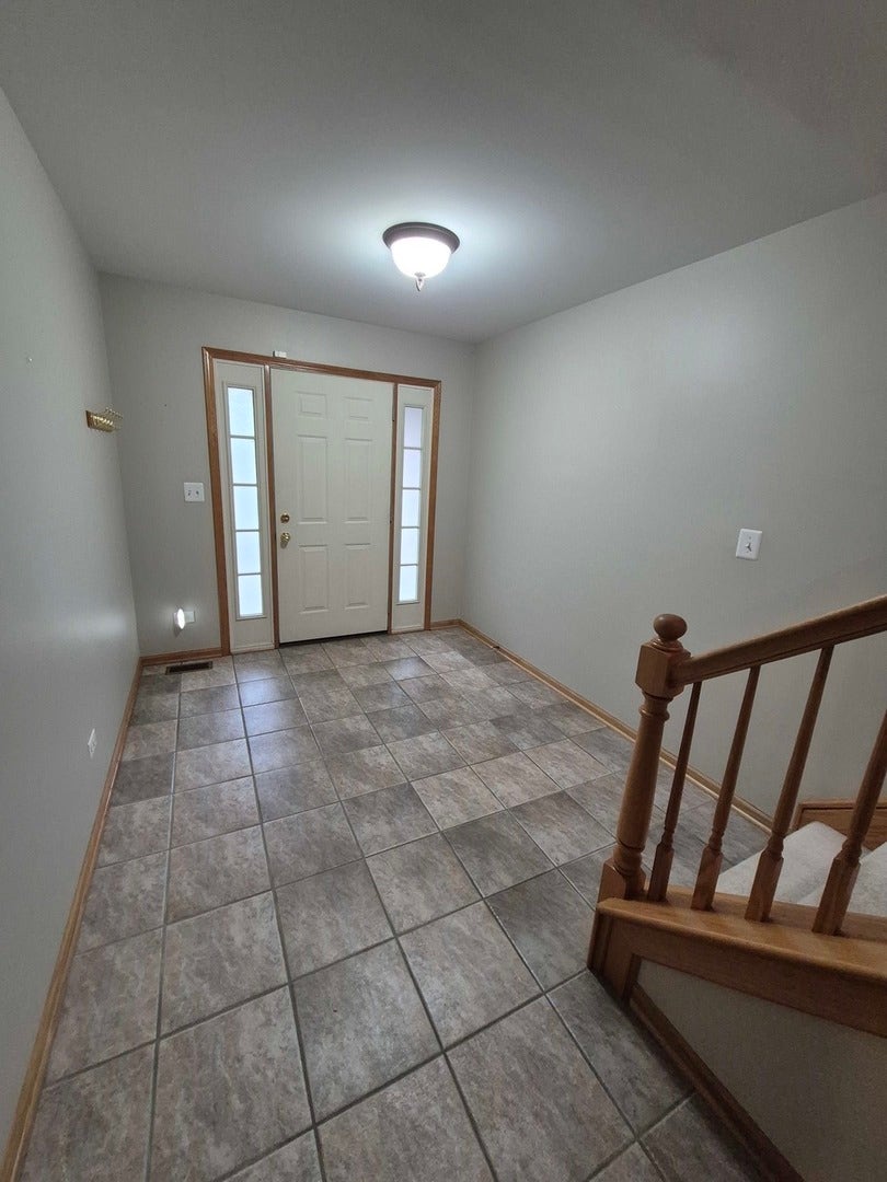9510 Perth Circle, Tinley Park, IL 60487
