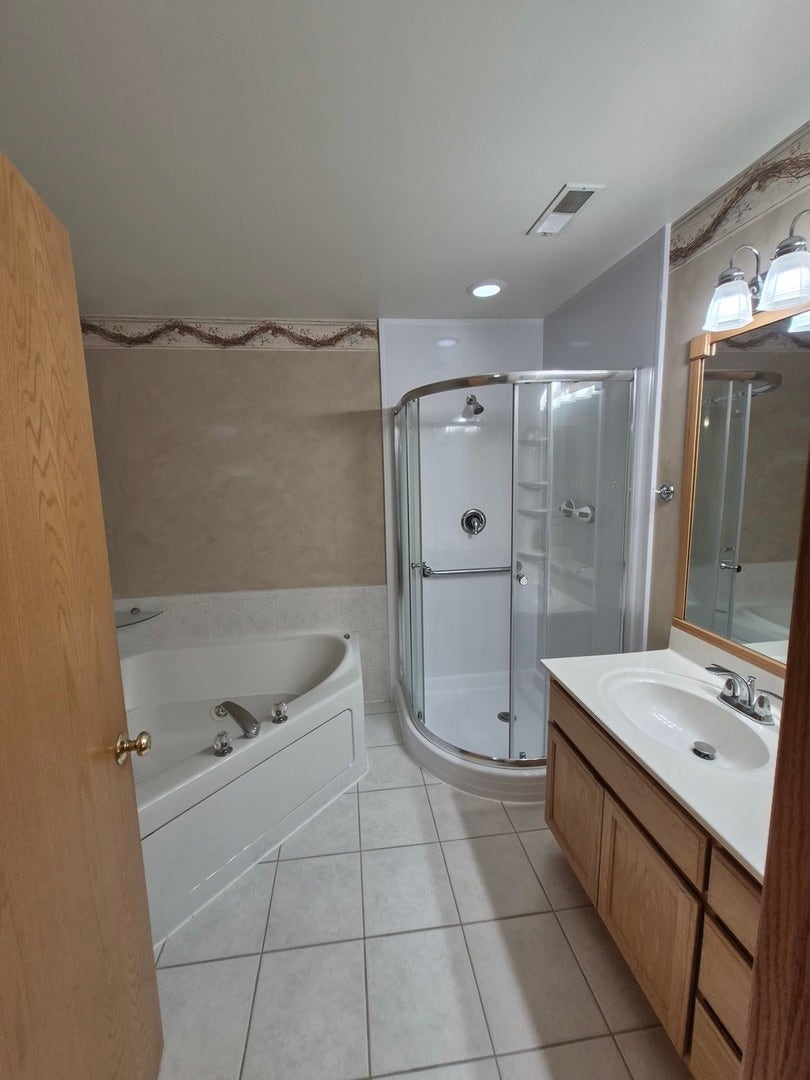 9510 Perth Circle, Tinley Park, IL 60487