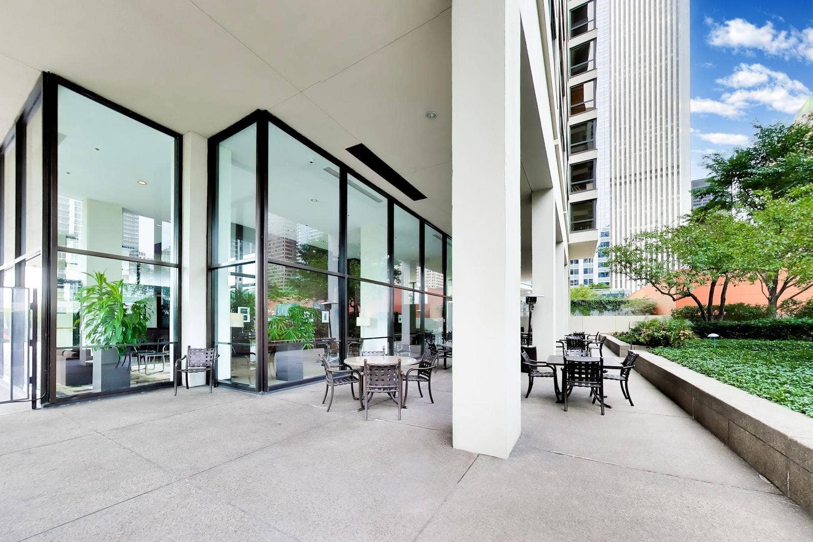 360 E Randolph Street, #1401, Chicago, IL 60601