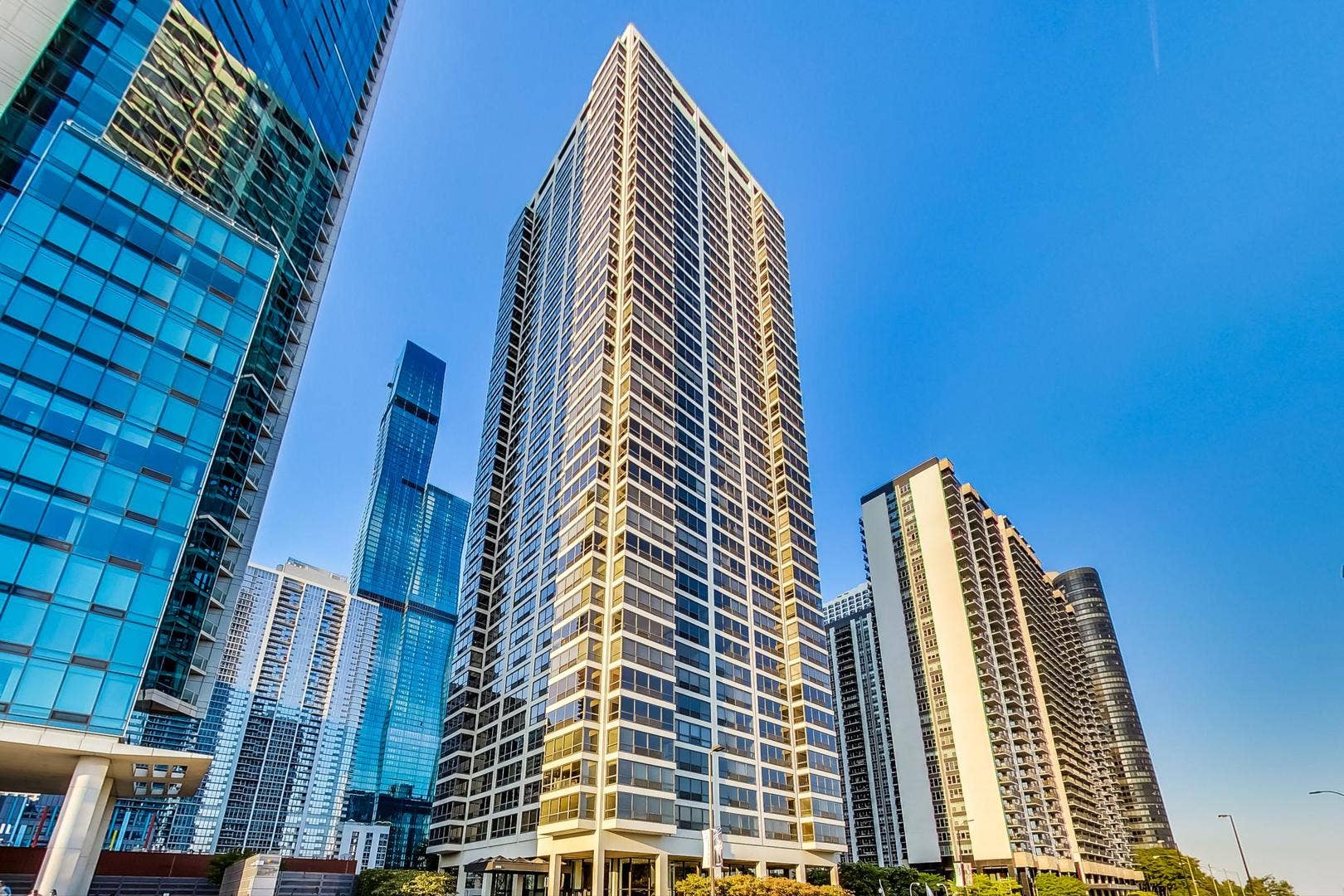 360 E Randolph Street, #1401, Chicago, IL 60601